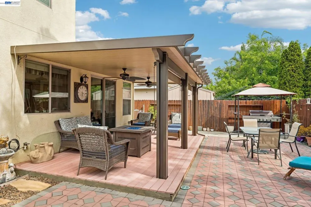 1021 Saunders Ct Galt, CA 95632