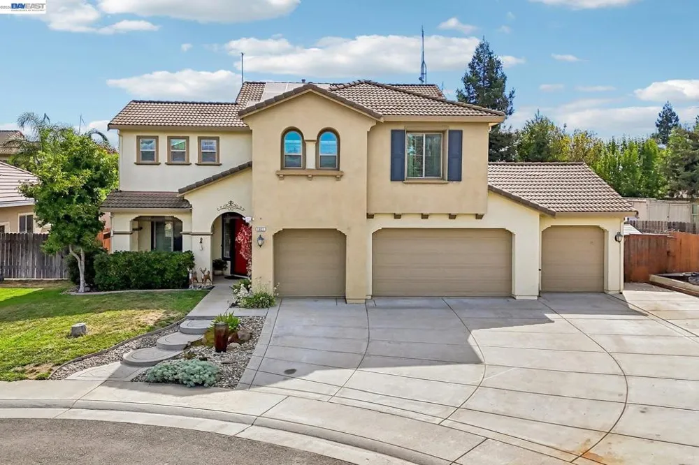 1021 Saunders Ct Galt, CA 95632