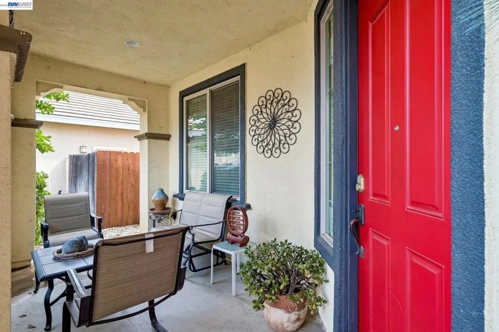 1021 Saunders Ct Galt, CA 95632