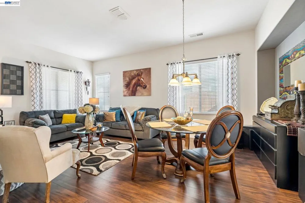 1021 Saunders Ct Galt, CA 95632