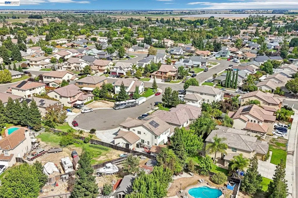 1021 Saunders Ct Galt, CA 95632