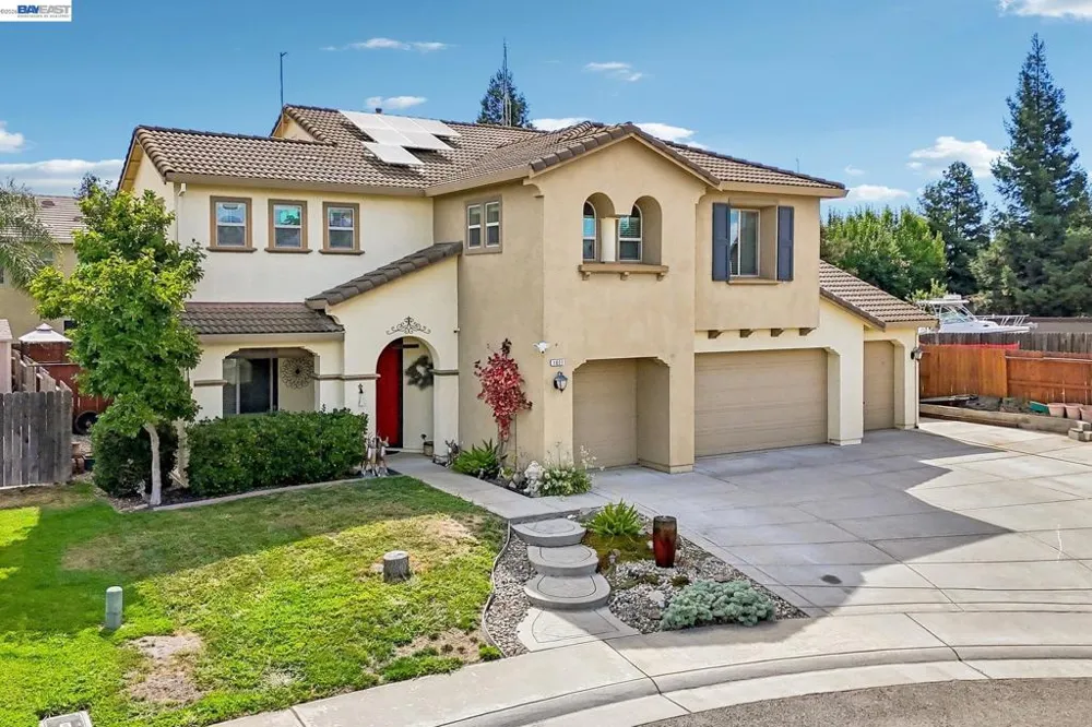 1021 Saunders Ct Galt, CA 95632