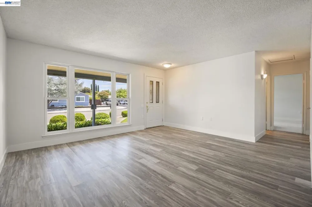 1116 Hollyhock St Livermore, CA 94551