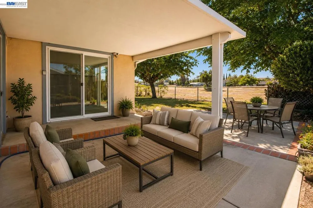 1116 Hollyhock St Livermore, CA 94551