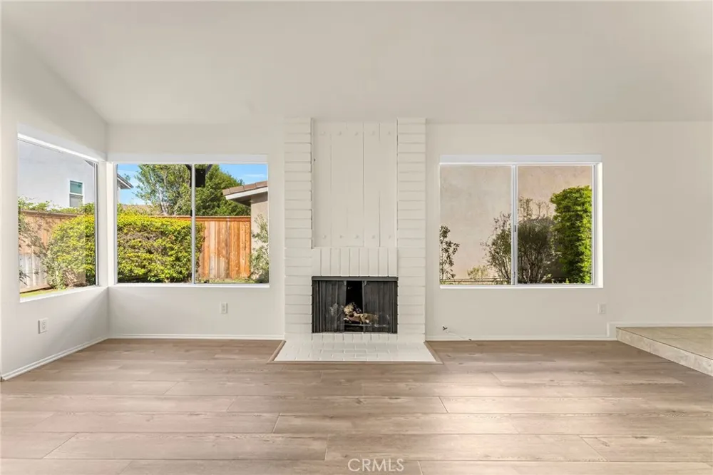44 Sandpiper Irvine, CA 92604