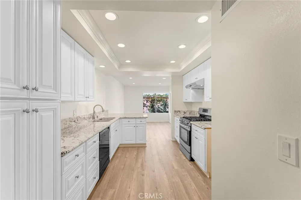 44 Sandpiper Irvine, CA 92604