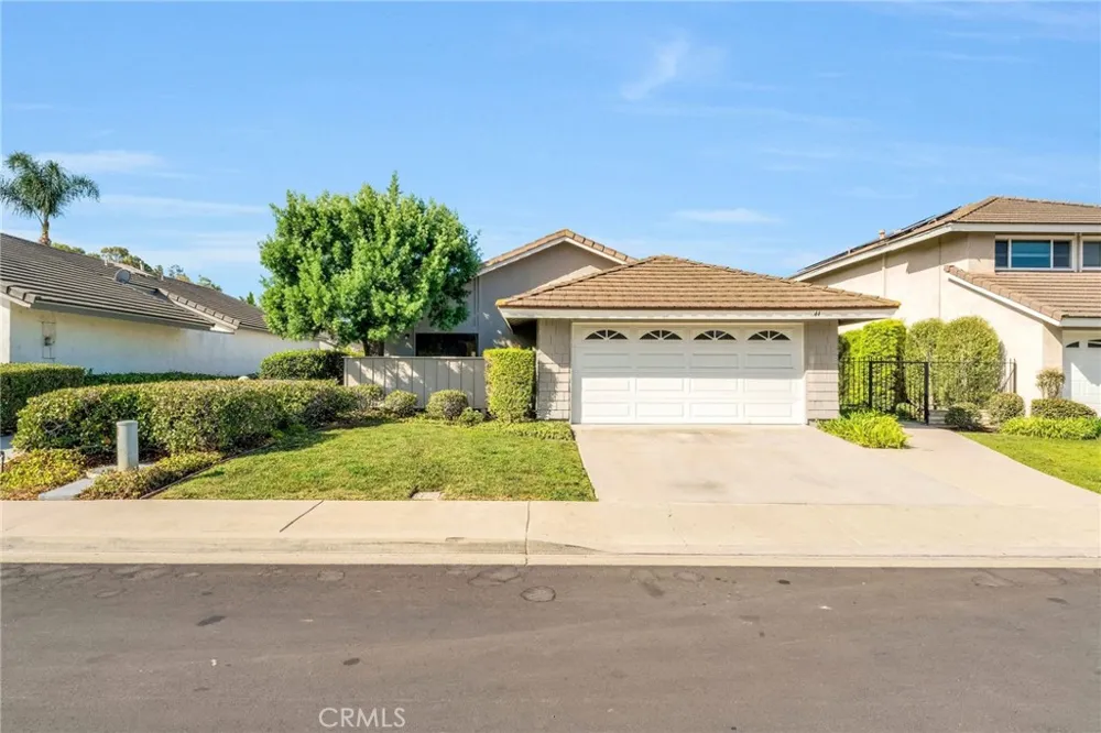 44 Sandpiper Irvine, CA 92604