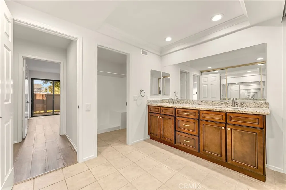 44 Sandpiper Irvine, CA 92604