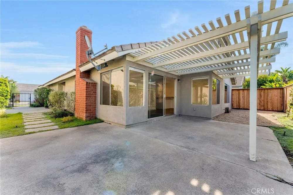 44 Sandpiper Irvine, CA 92604