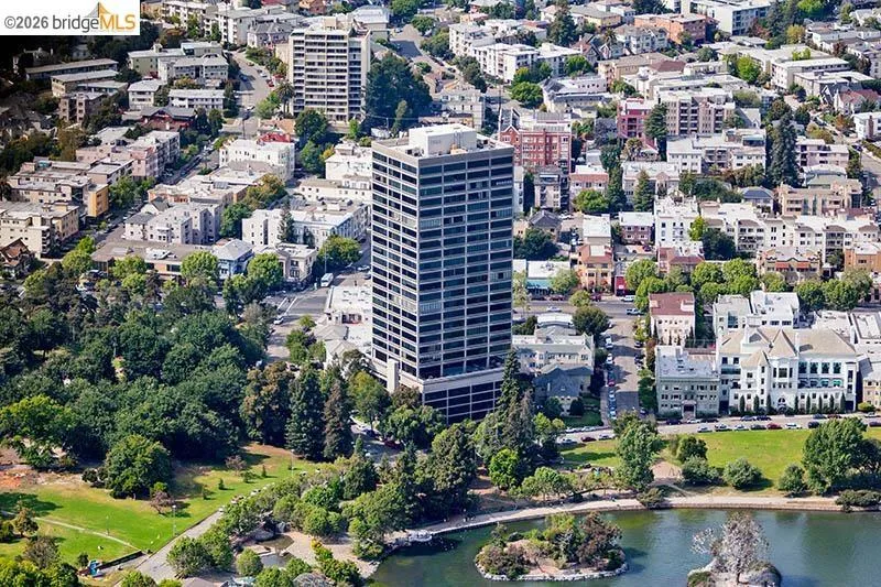 565 Bellevue Ave. #806 Oakland, CA 94610