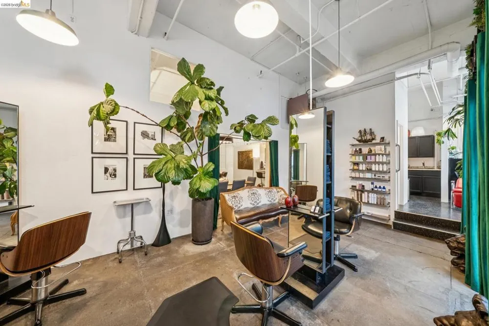 958 28th St. #2825B Oakland, CA 94608