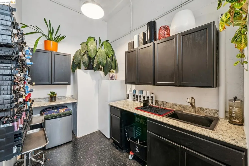 958 28th St. #2825B Oakland, CA 94608