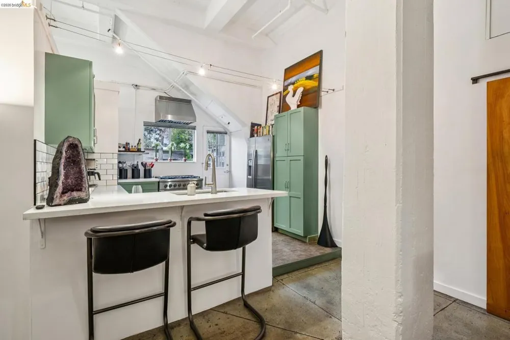 958 28th St. #2825B Oakland, CA 94608
