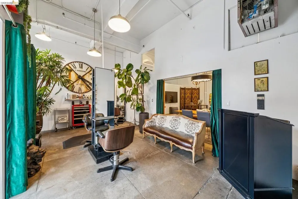 958 28th St. #2825B Oakland, CA 94608
