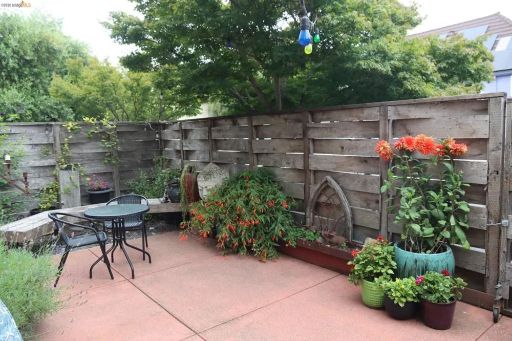 958 28th St. #2825B Oakland, CA 94608
