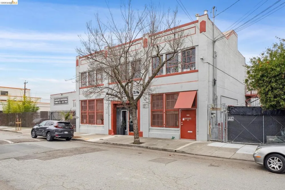 958 28th St. #2825B Oakland, CA 94608