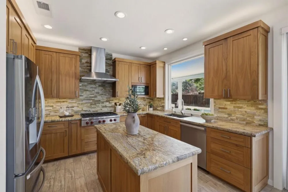 7042 Windward Court San Jose, CA 95135