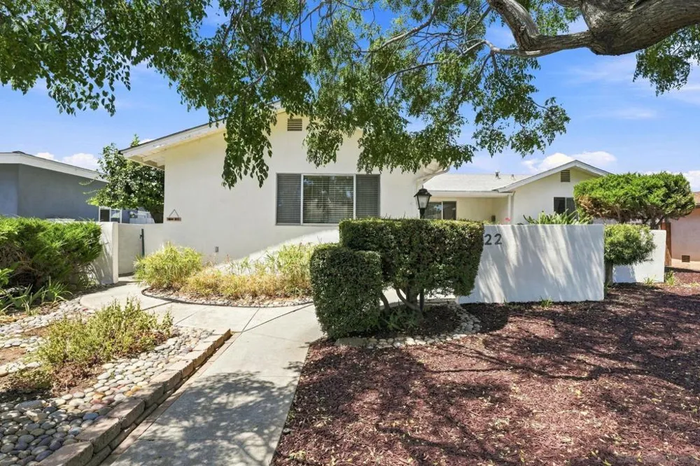 622 W 13th Ave Escondido, CA 92025