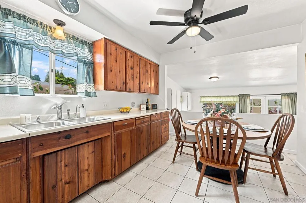 622 W 13th Ave Escondido, CA 92025