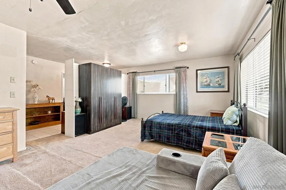 622 W 13th Ave Escondido, CA 92025