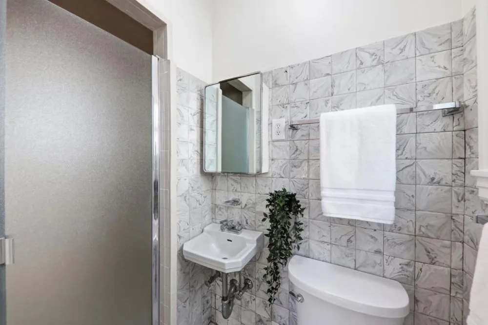 1428 Montero Avenue Burlingame, CA 94010