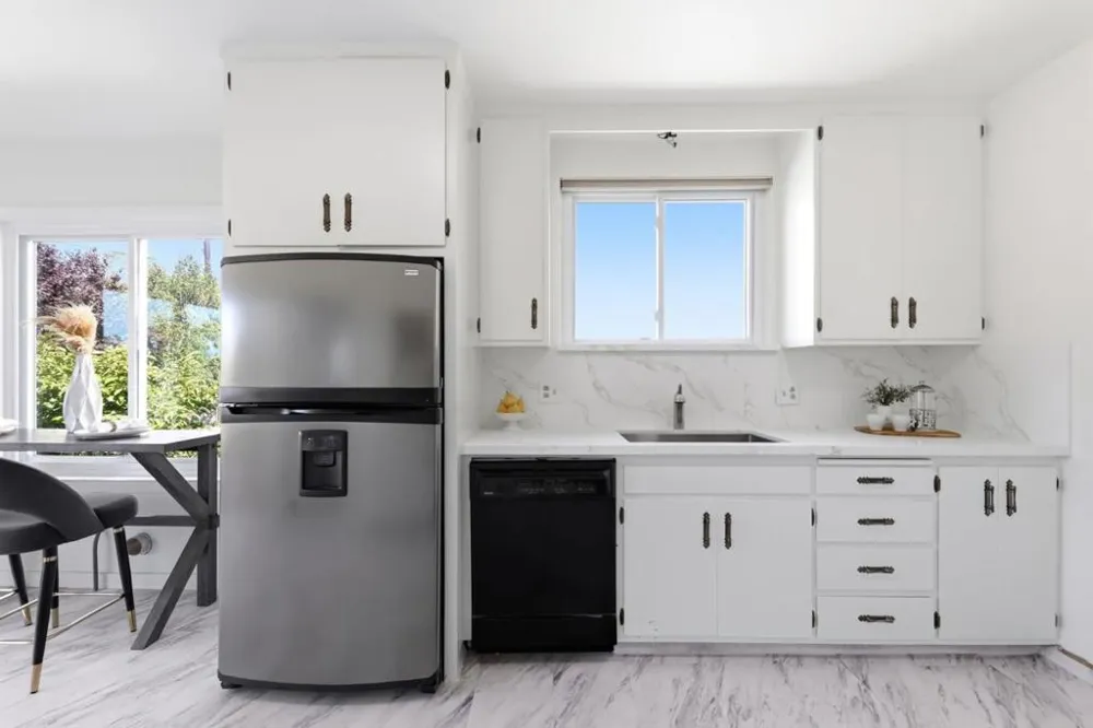 1428 Montero Avenue Burlingame, CA 94010