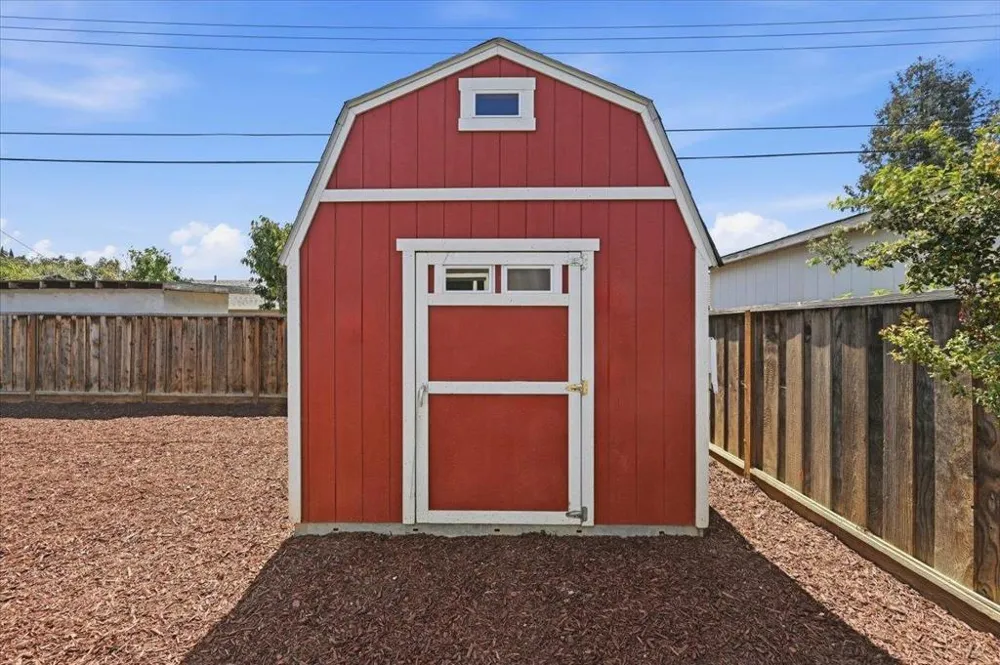 1961 Mclaughlin Avenue San Jose, CA 95122