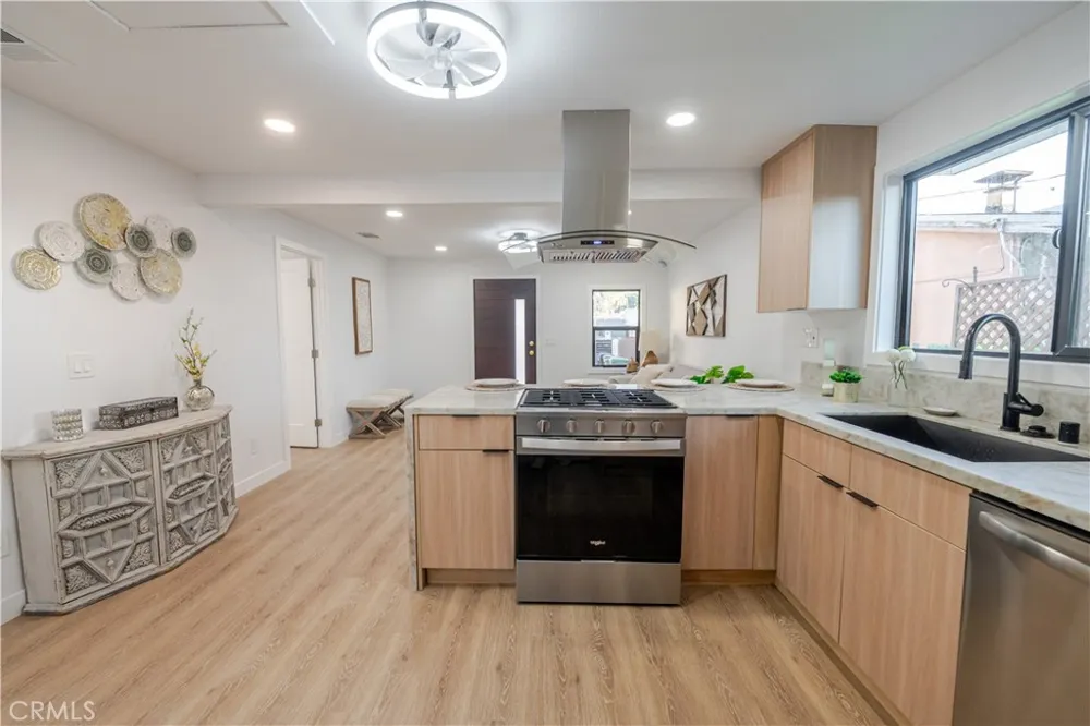 3117 Main Los Angeles, CA 90031