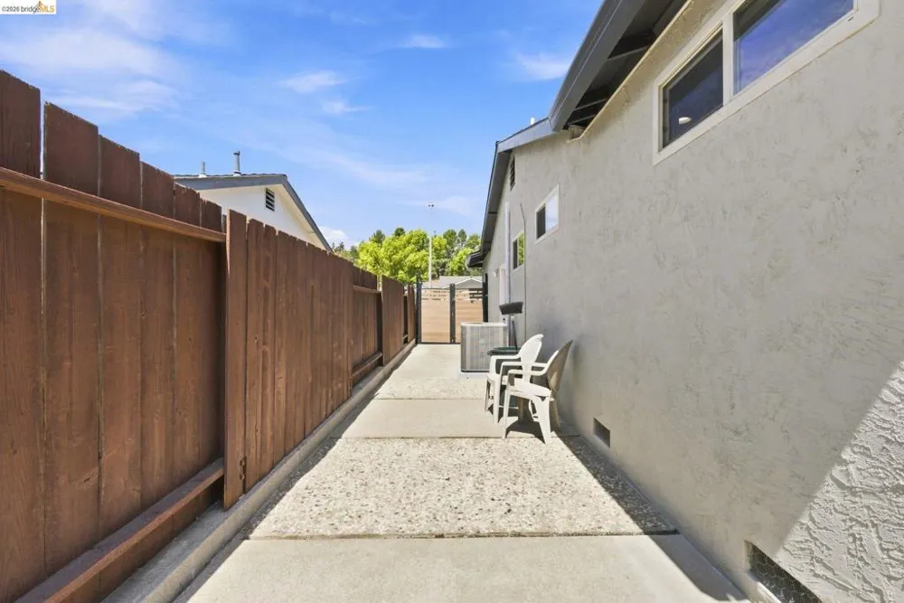 509 Junipero St Pleasanton, CA 94566