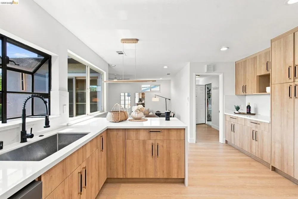 509 Junipero St Pleasanton, CA 94566