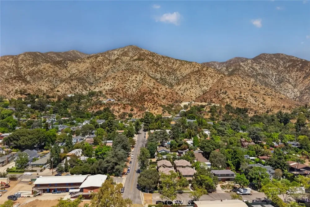 15 E Alegria Sierra Madre, CA 91024