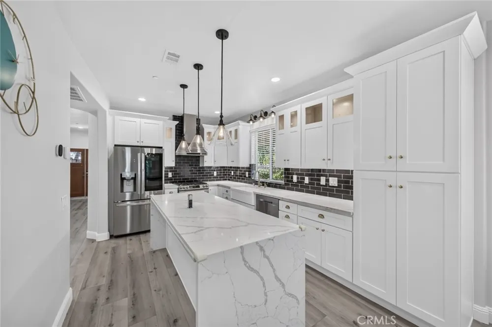 15 E Alegria Sierra Madre, CA 91024