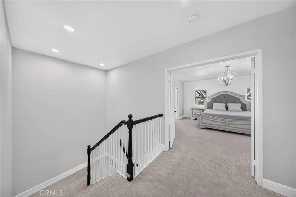 15 E Alegria Sierra Madre, CA 91024