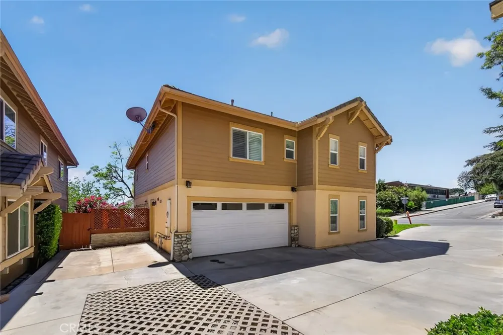 15 E Alegria Sierra Madre, CA 91024