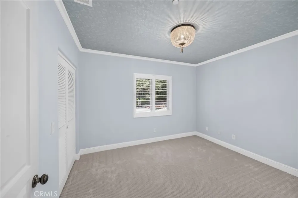 15 E Alegria Sierra Madre, CA 91024