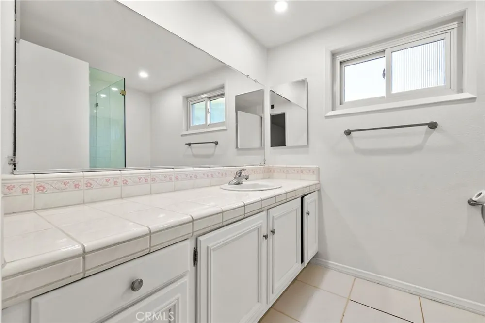6871 Auburn Drive Huntington Beach, CA 92647