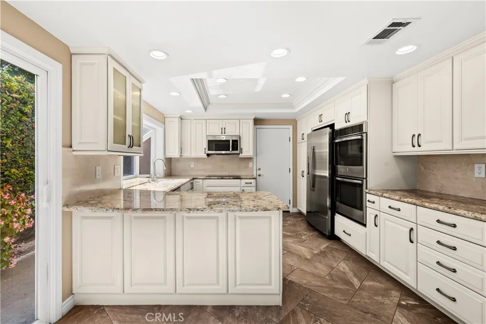 6871 Auburn Drive Huntington Beach, CA 92647