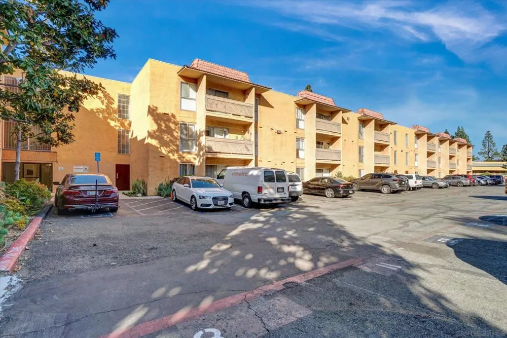 6955 Alvarado Rd #61 San Diego, CA 92120