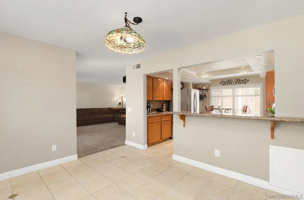 1036 Long Shadow Ct El Cajon, CA 92019