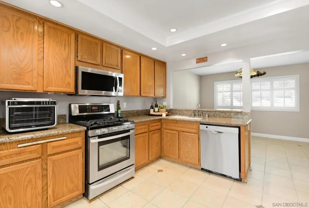 1036 Long Shadow Ct El Cajon, CA 92019