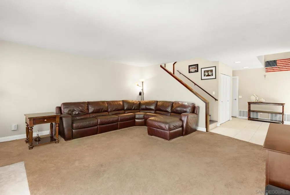 1036 Long Shadow Ct El Cajon, CA 92019