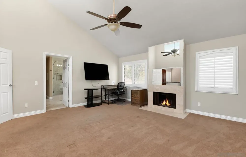 1036 Long Shadow Ct El Cajon, CA 92019