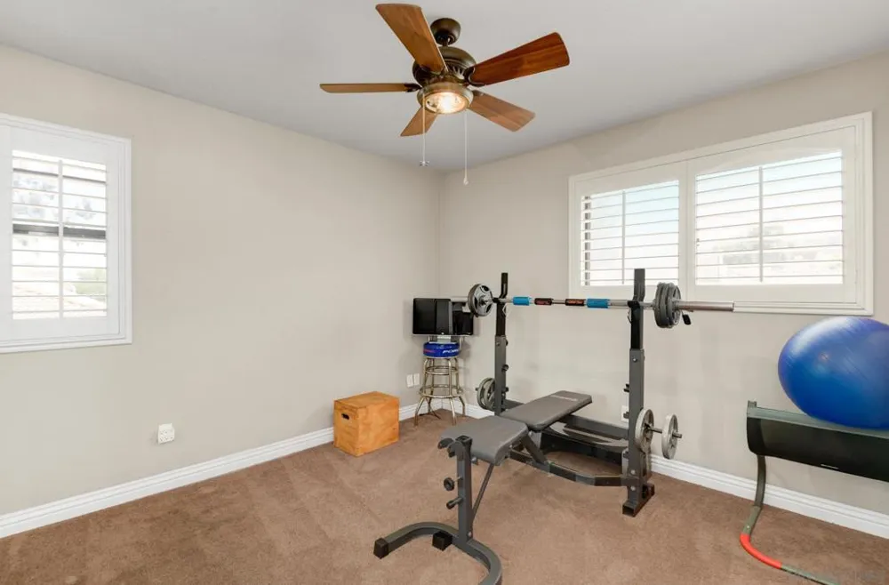 1036 Long Shadow Ct El Cajon, CA 92019