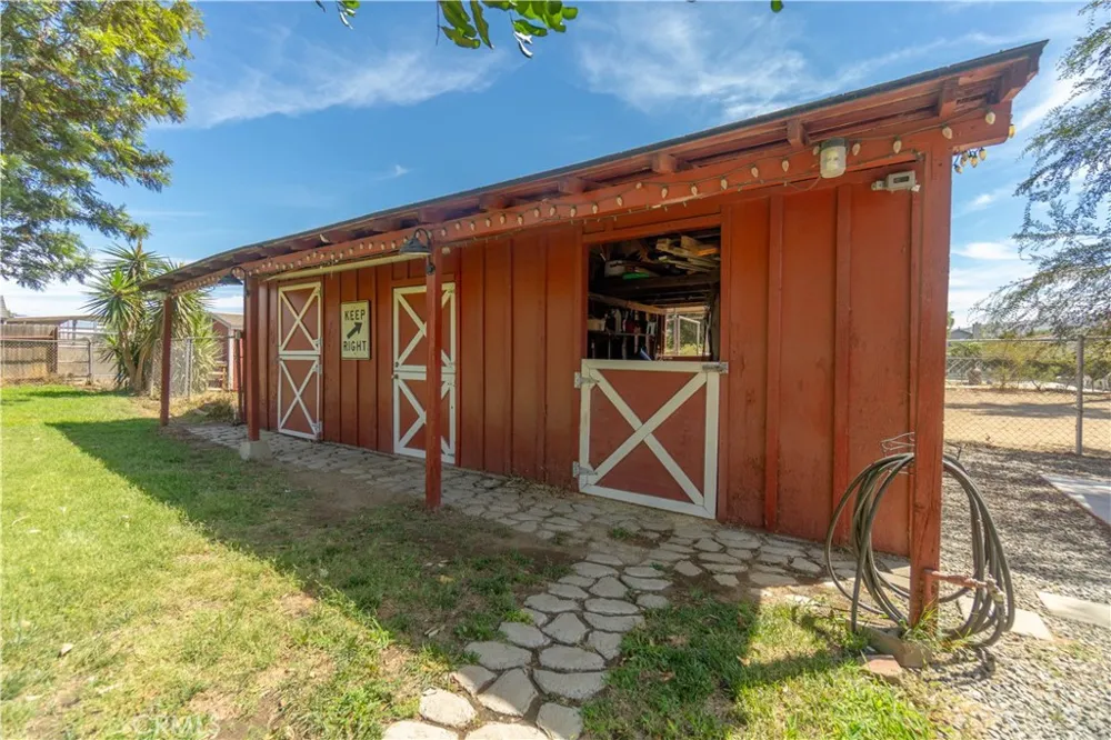3679 Sierra Norco, CA 92860
