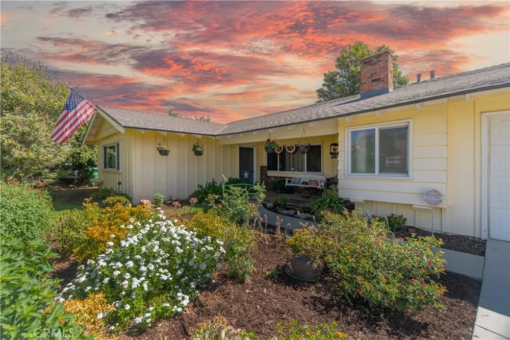 3679 Sierra Norco, CA 92860