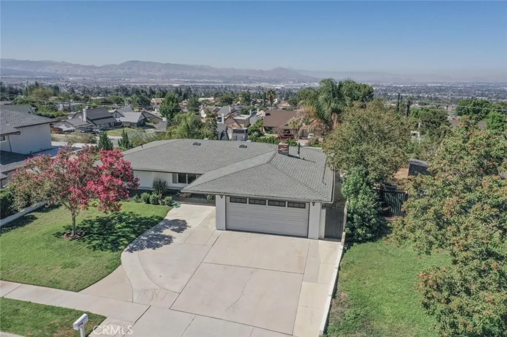 3803 Piedmont Highland, CA 92346
