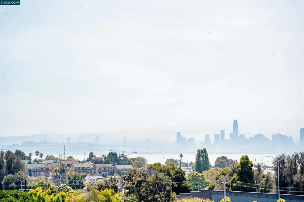 630 27Th St Richmond, CA 94804