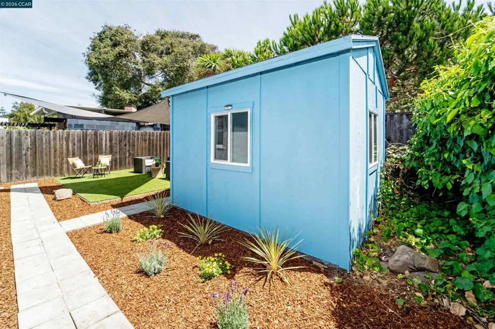 630 27Th St Richmond, CA 94804