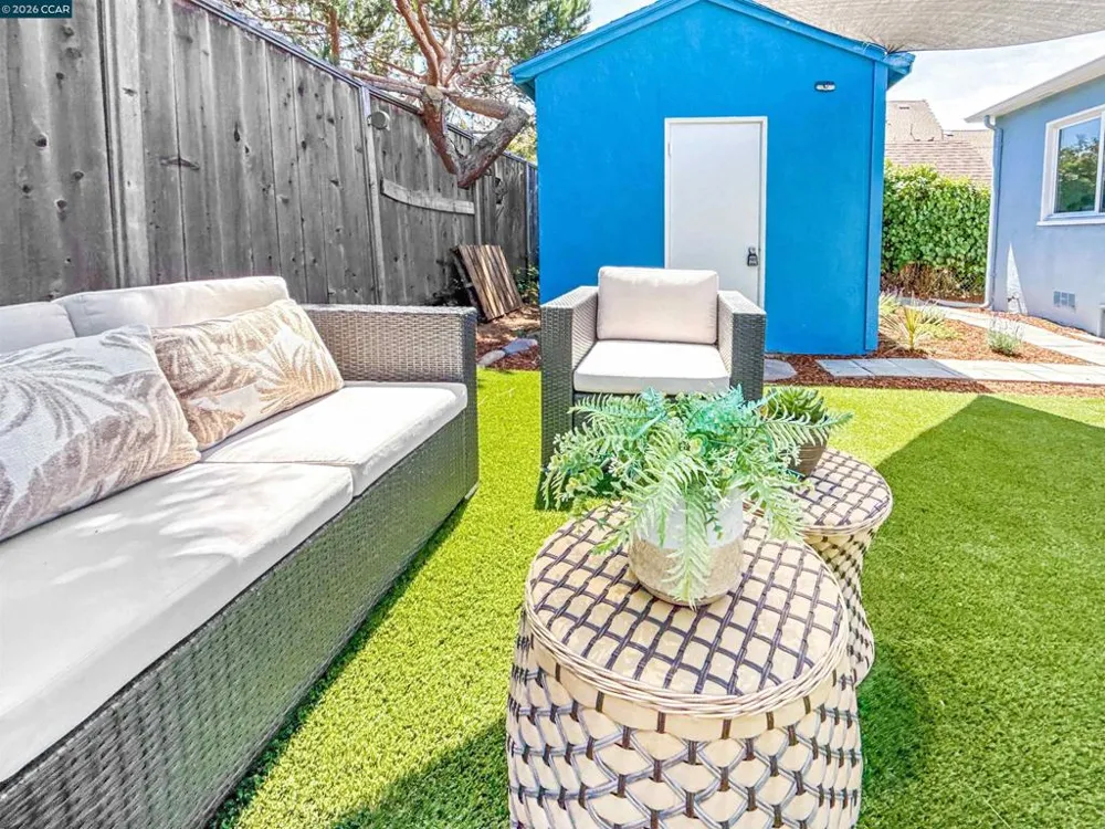 630 27Th St Richmond, CA 94804