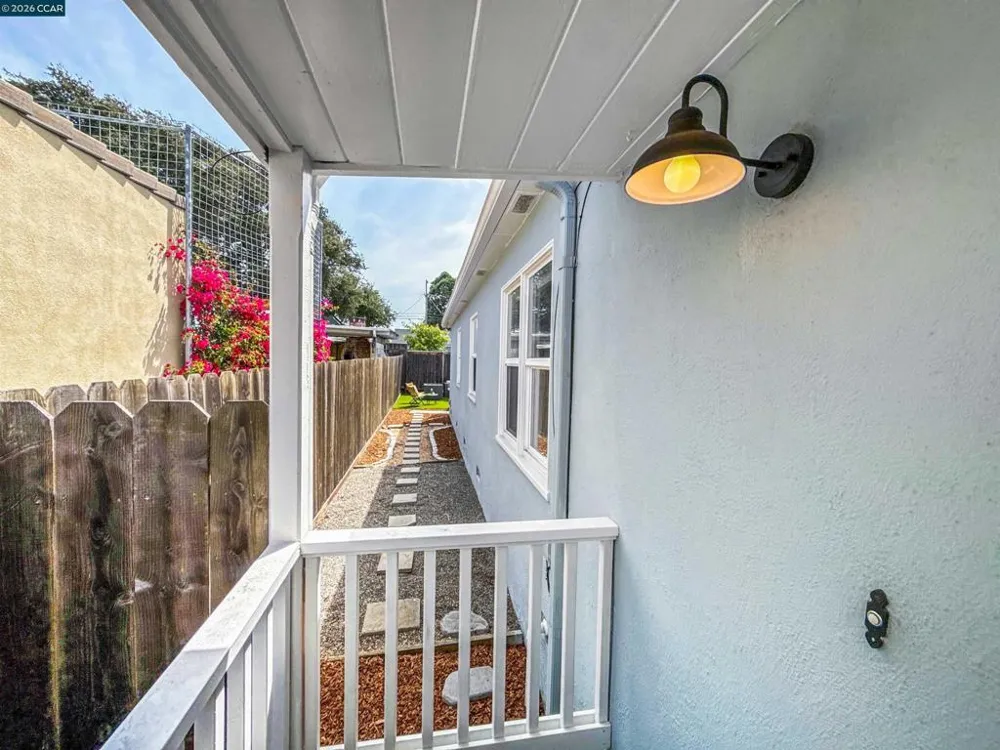 630 27Th St Richmond, CA 94804